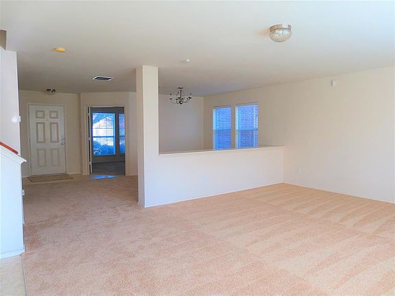 2nd image of 5913 Mariposa Dr