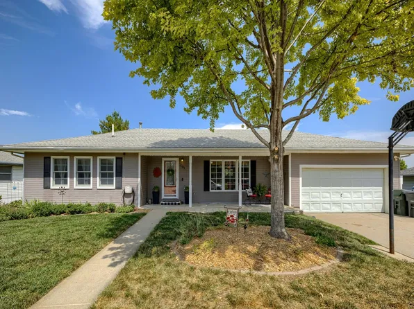 101 High Cir, Underwood, IA 51576