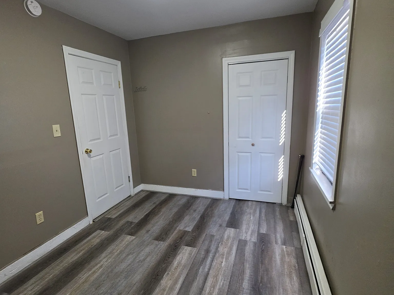 12 Halton St — Photo 3