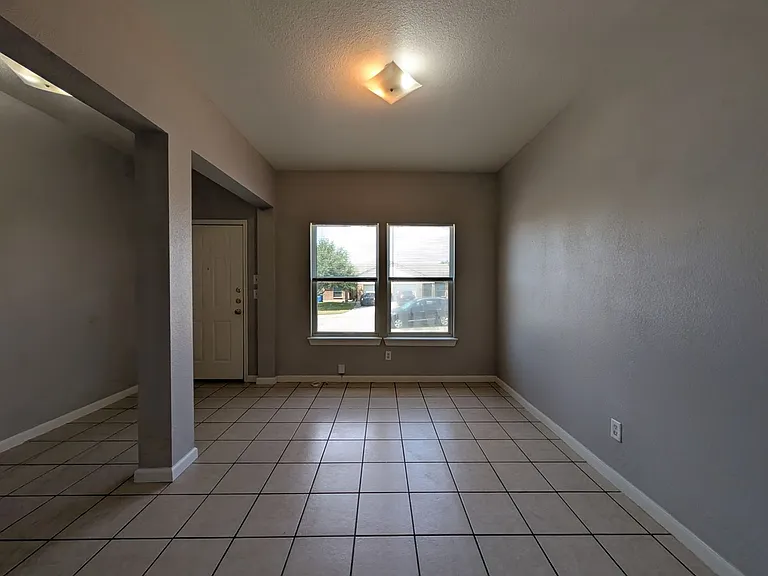 3017 Lodgepole Ln — Photo 5