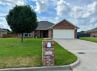 217 E Jade Dr, Hewitt, TX 76643