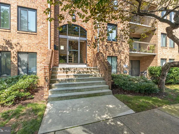 11415 Commonwealth Dr APT 204, Rockville, MD 20852