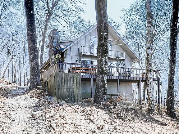 29th image of this home