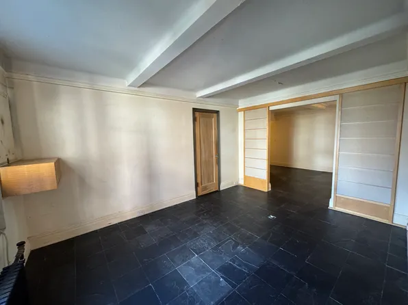 333 East 53rd Street image 15 of 21