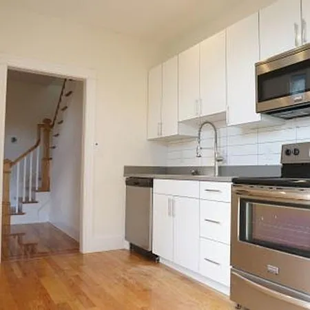 499 Beacon St #9 — Photo 3