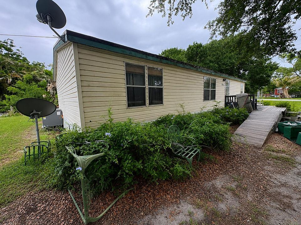 1st image of 901 Shane Street