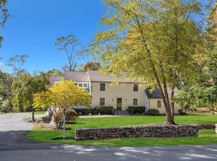 201 Umpawaug Rd, Redding, CT 06896