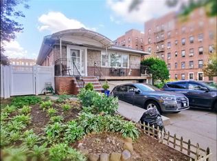 3573 167th St, Flushing, NY 11358