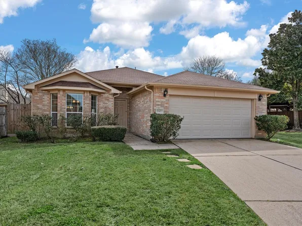 13623 Country Pine Ct, Tomball, TX 77375