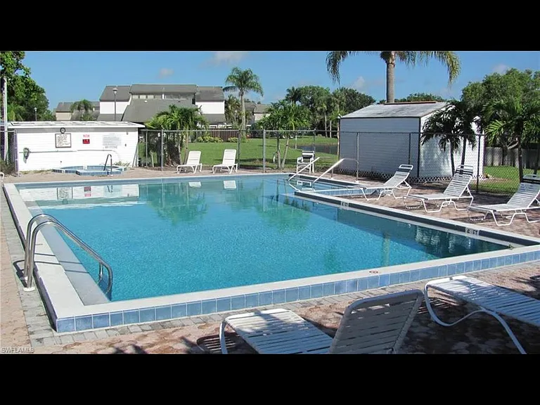 12918 Elm Creek Ct — Photo 11