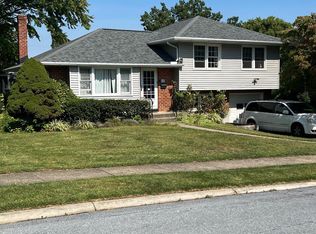 112 Halsey Ave, West Lawn, PA 19609