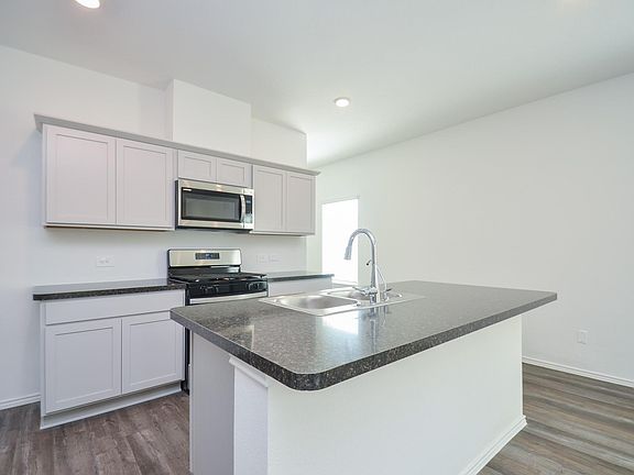 4th image of 5778 Hampton Valley Dr