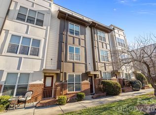 819 Seigle Point Dr, Charlotte, NC 28204