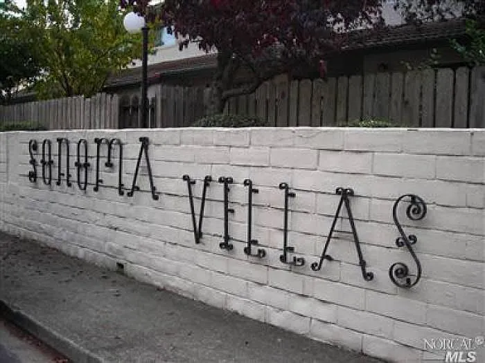 Popular Sonoma Villas