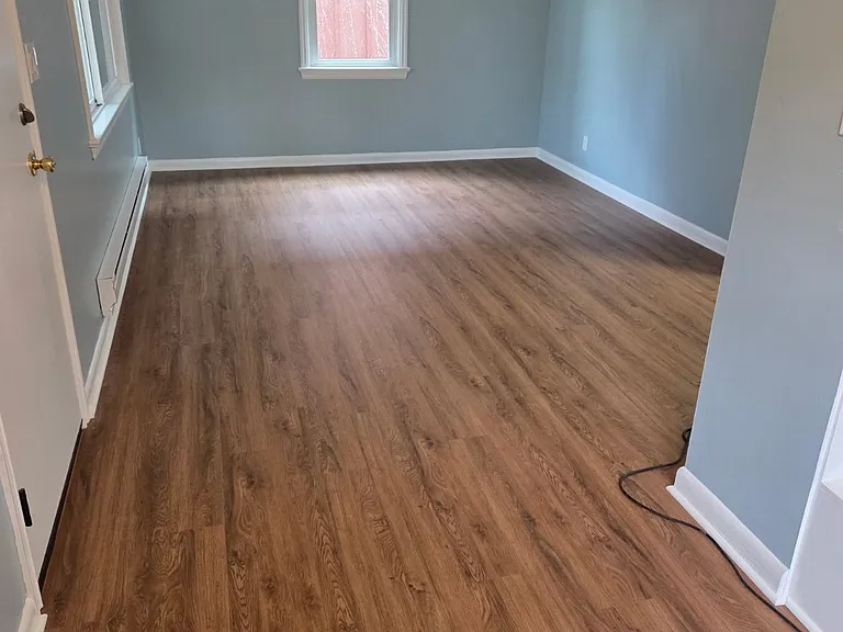 4424 42nd Ave SW — Photo 3