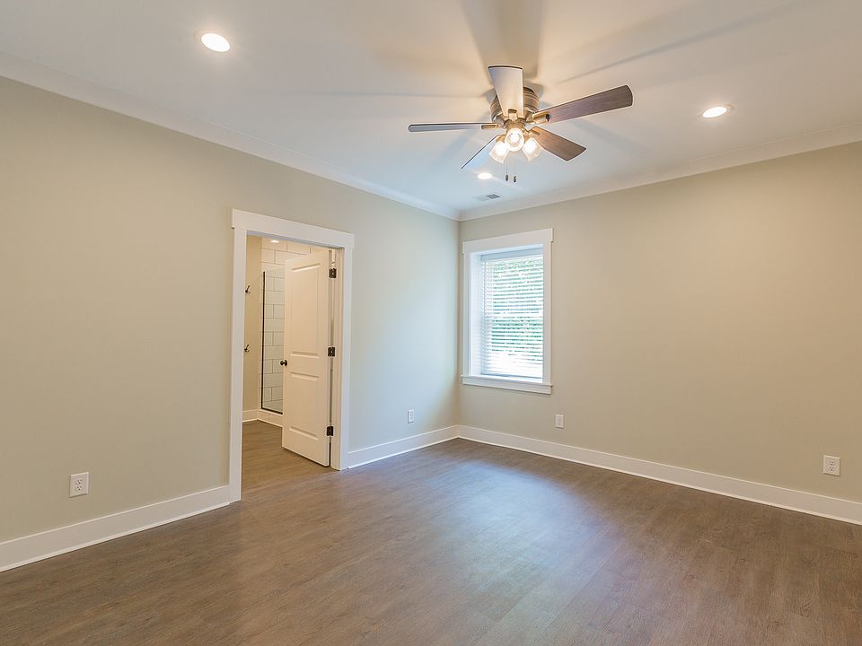 1st image of 4202 Saint Elmo Ave #4202