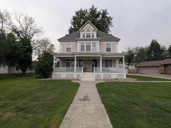 628 6th Ave, Sheldon, IA 51201