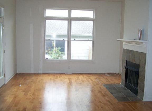 5th image of 1921 N Central Ave