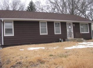 1207 Ogilby Rd, Rockford, IL 61102