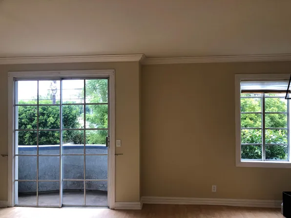 15134 Moorpark St #105, Sherman Oaks, CA 91403