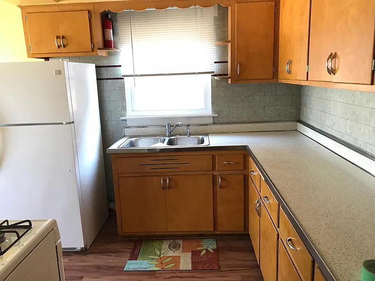 2533 S 57th Ave #1 — Photo 9