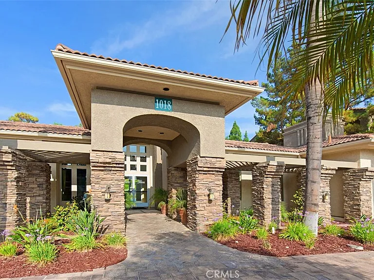 1035 La Terraza Cir #303 — Photo 31