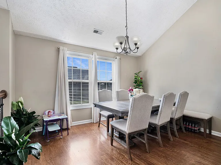 1213 Chinook Cir — Photo 11