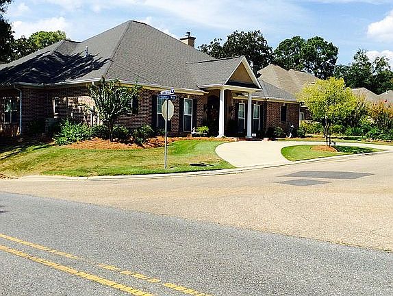 2nd image of 101 Gretchens Walk