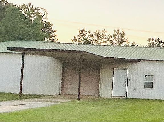 3rd image of 8 Henry Murphy Rd