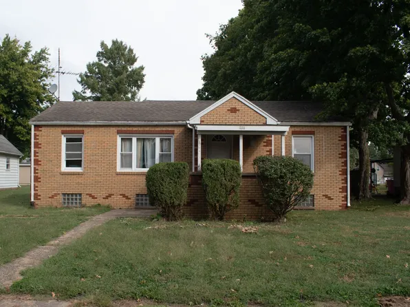 306 E Washington St, Edinburg, IL 62531