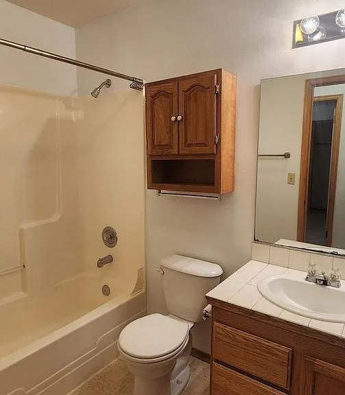 2330 Adkins Ct — Photo 17