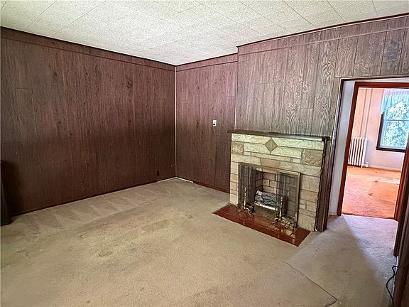 4th image of 2613 Portland St