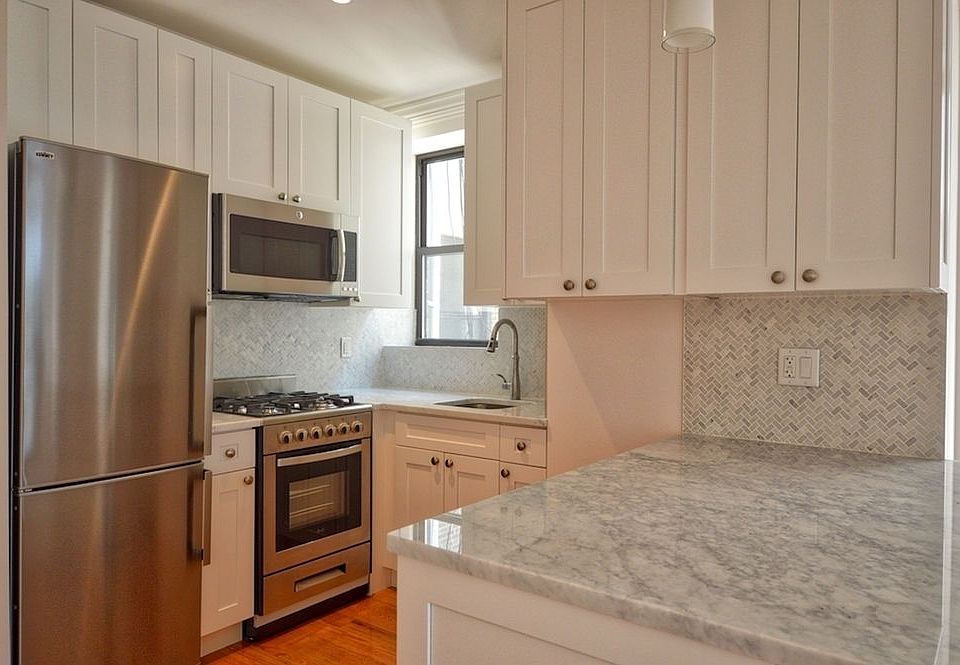 1st image of 500 Cathedral Pkwy APT 4E