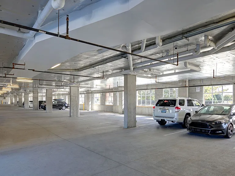 Harbor Vista at Crawford Street — Photo 12