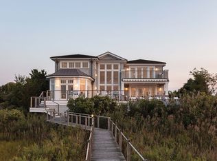 167 Dune Rd, Quogue, NY 11959