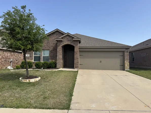 929 Alton Dr, Aubrey, TX 76227