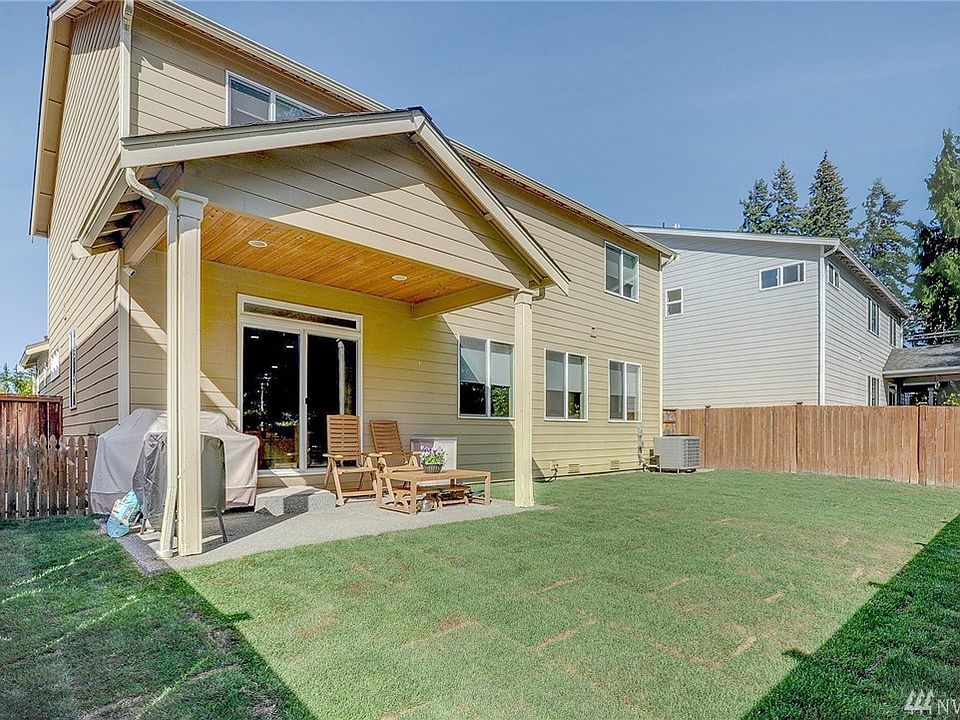 2nd image of 3424 189th Pl SE