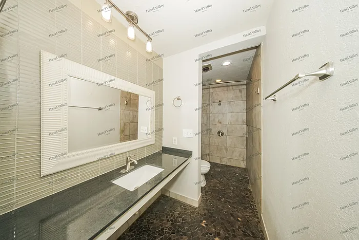 2749 Indian Creek Blvd — Photo 7