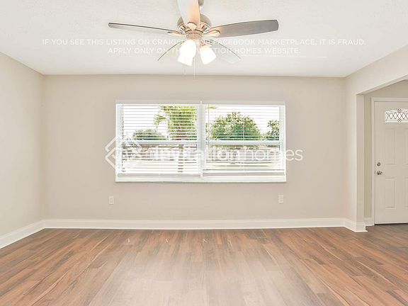 4th image of 417 Long Dr