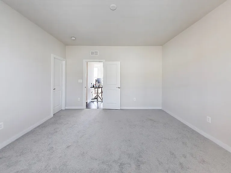 16212 Bushwick Pl — Photo 24
