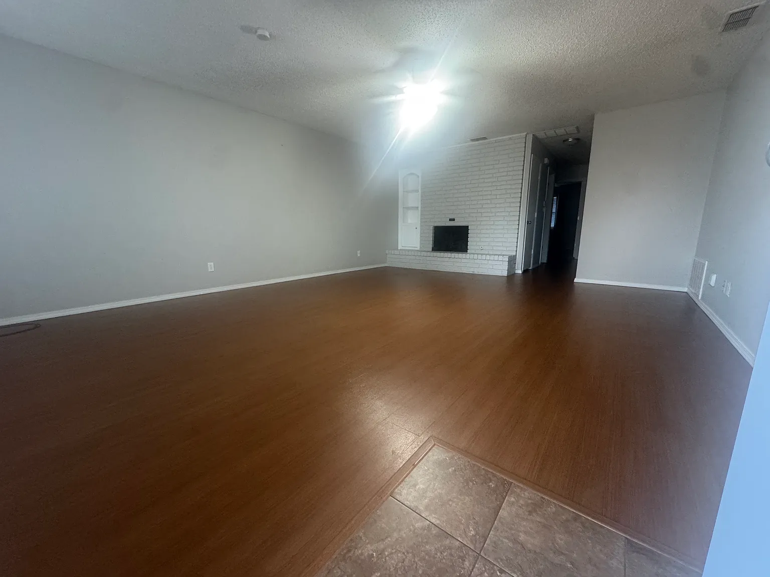 3 bed, 1550 sqft, $1,800 — Photo 1