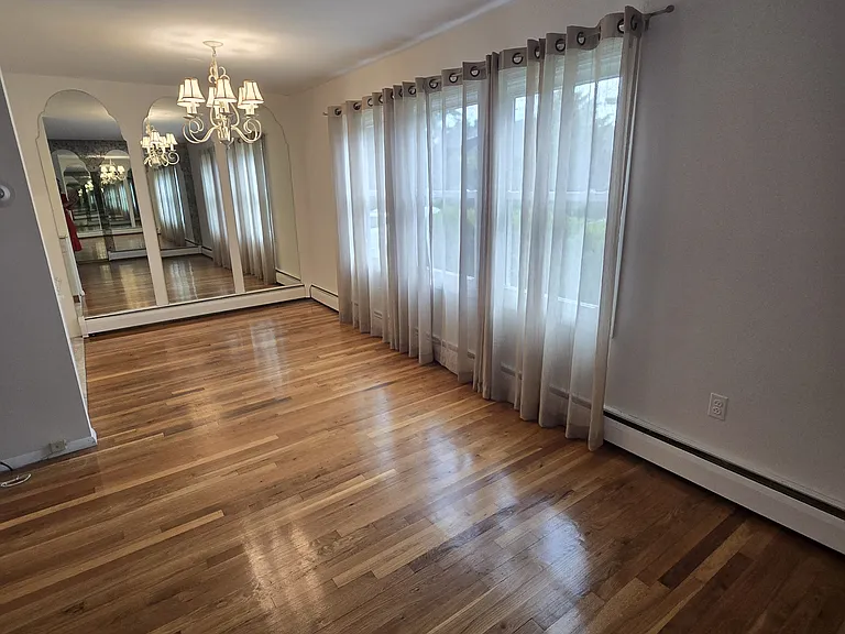 90 Harvey Ave #1 — Photo 2