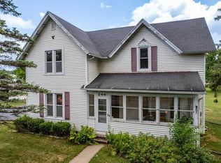 244 N Dewey Ave, Reedsburg, WI 53959