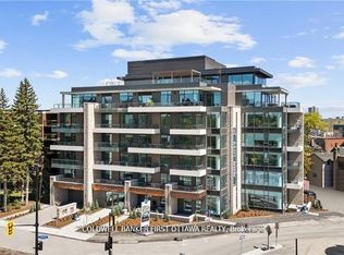 115 Echo Dr #601, Ottawa, ON K1S 1M7