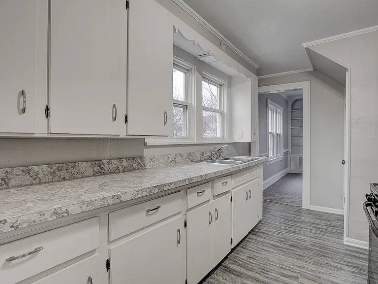 366 N Firestone Blvd — Photo 7