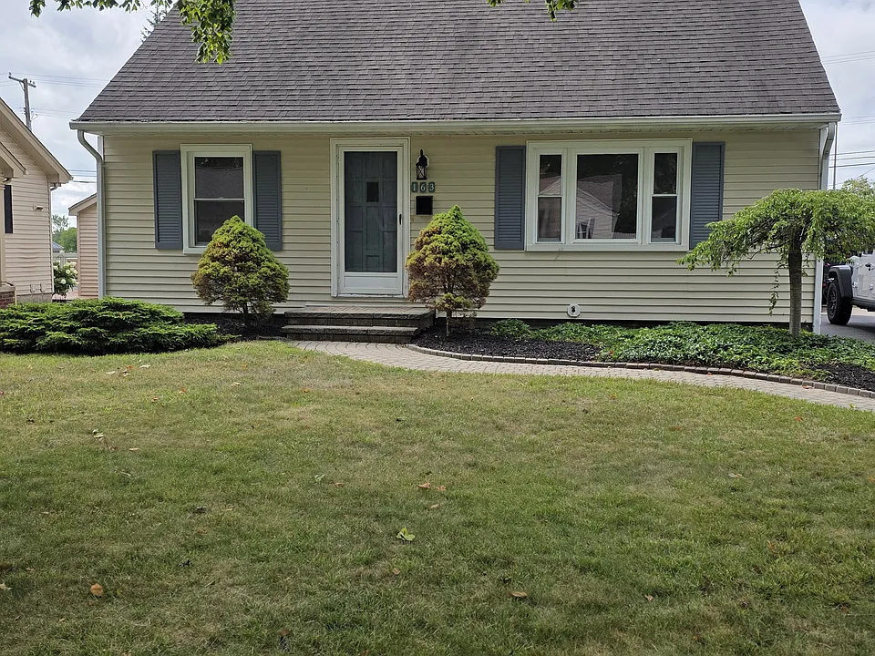 163 Croswell St