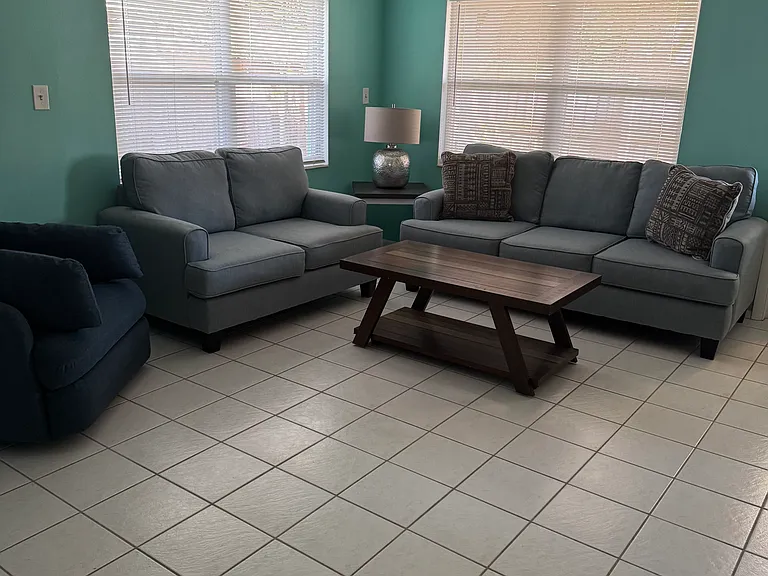 189 Oak Ave #3 — Photo 4