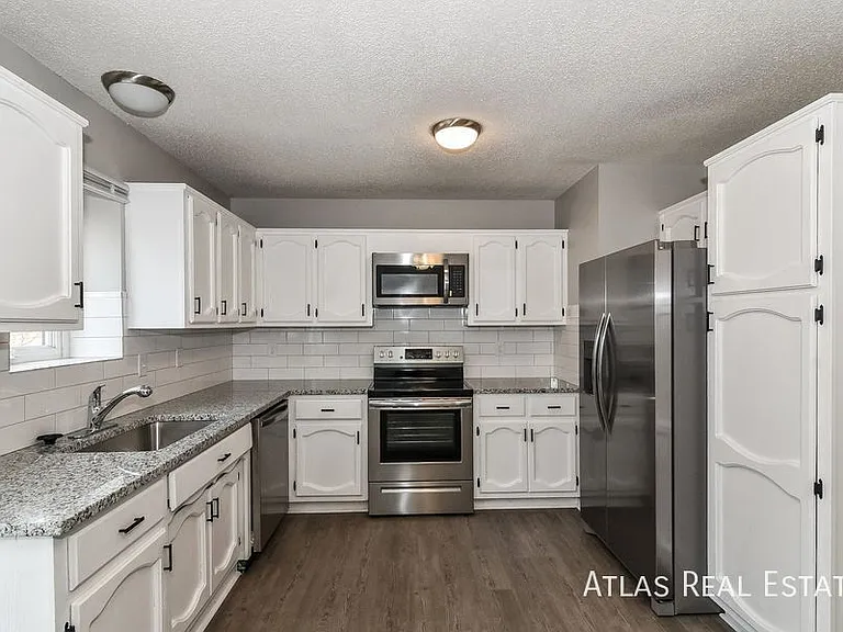 710 S Park Dr — Photo 6