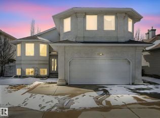 1054 Ormsby Cres NW, Edmonton, AB T5T6J5