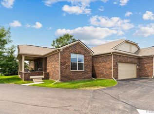 49897 Walter Ct, Shelby Township, MI 48317